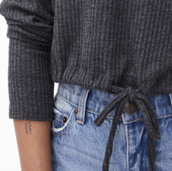 Aeropostale Seriously Soft Cropped Knit Top M 🖤 - Picture 2 of 12